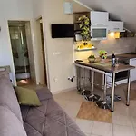 Panorama Apartment *