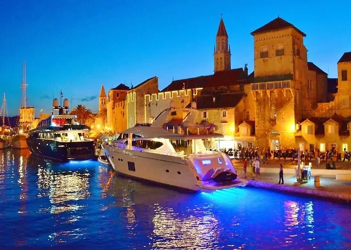 Panorama * Τρογκίρ